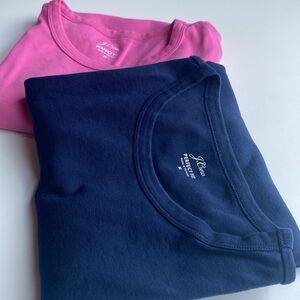 JCrew perfect fit navy t-shirt